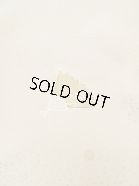 画像8: L0426G  付下げ 女性用着物  シルク(正絹) グレイッシュ  アイボリー, 梅 【中古】 【USED】 【リサイクル】 ★★★☆☆ (8)