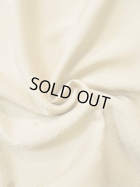 画像13: L0426G  付下げ 女性用着物  シルク(正絹) グレイッシュ  アイボリー, 梅 【中古】 【USED】 【リサイクル】 ★★★☆☆ (13)