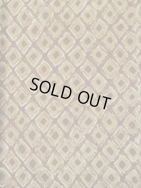 画像4: L0426L  小紋 女性用着物  シルク（正絹） ペール 赤み 茶色, 菱 【中古】 【USED】 【リサイクル】 ★★★☆☆ (4)