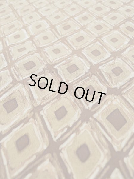 画像8: L0426L  小紋 女性用着物  シルク（正絹） ペール 赤み 茶色, 菱 【中古】 【USED】 【リサイクル】 ★★★☆☆ (8)