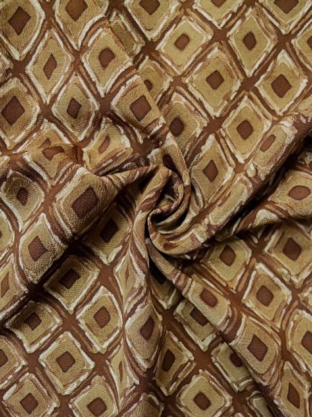 画像10: L0426L  小紋 女性用着物  シルク(正絹) ペール 赤み 茶色, 菱 【中古】 【USED】 【リサイクル】 ★★★☆☆ (10)