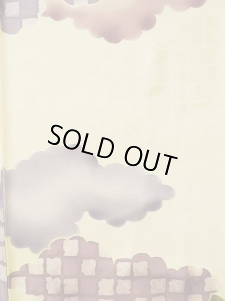 画像6: L0426N  小紋 女性用着物  シルク(正絹) ペール ライト イエロー(黄色), 雲 【中古】 【USED】 【リサイクル】 ★★★☆☆ (6)