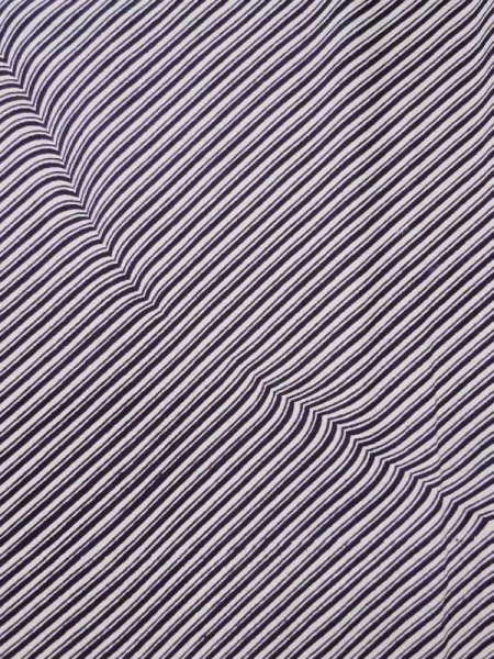 画像4: L0426O  小紋 女性用着物  シルク(正絹) 紫み  青, 線 【中古】 【USED】 【リサイクル】 ★★☆☆☆ (4)