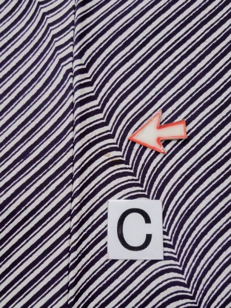 画像16: L0426O  小紋 女性用着物  シルク(正絹) 紫み  青, 線 【中古】 【USED】 【リサイクル】 ★★☆☆☆ (16)