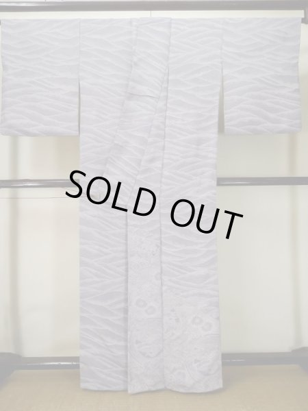 画像2: L0511C  L0511C 訪問着 女性用着物  シルク(正絹) 淡い 青み 藤色, 菊 【中古】 【USED】 【リサイクル】 ★★★☆☆ (2)