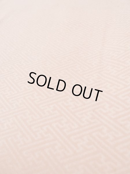 画像13: L0511E  L0511E 訪問着 女性用着物 巾着柄 シルク(正絹) 淡い 灰色がかった 珊瑚色, ぼたん 【中古】 【USED】 【リサイクル】 ★☆☆☆☆ (13)