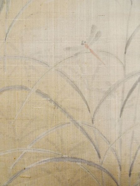 画像8: L0511G  L0511G 訪問着 女性用着物 トンボ柄、ほつれ、裂けあり、ウールと麻のような手触りです。 不明   ベージュ, 草 【中古】 【USED】 【リサイクル】 ★☆☆☆☆ (8)