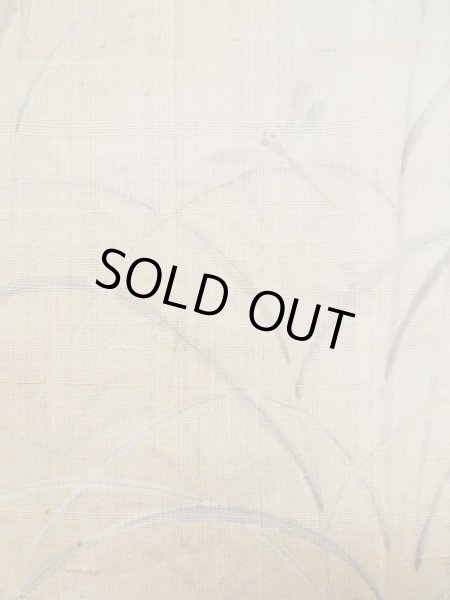 画像8: L0511G  L0511G 訪問着 女性用着物 トンボ柄、ほつれ、裂けあり、ウールと麻のような手触りです。 不明   ベージュ, 草 【中古】 【USED】 【リサイクル】 ★☆☆☆☆ (8)