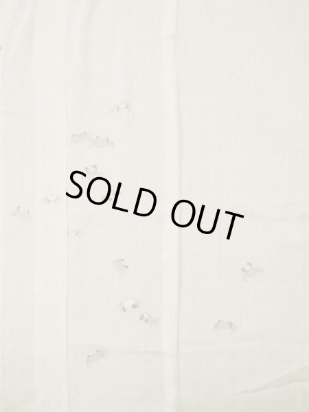 画像4: L0511H  L0511H 訪問着 女性用着物 穴あきあり、珍しい蟹柄、ウールと麻のような手触り。 不明   オフ ホワイト,  【中古】 【USED】 【リサイクル】 ★☆☆☆☆ (4)