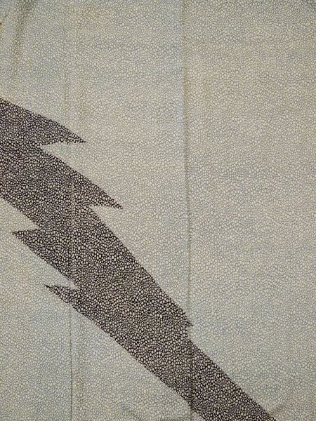 画像4: L0511T  L0511T 訪問着 女性用着物  シルク(正絹) 淡い 灰色がかった 水色, 小さな点々 【中古】 【USED】 【リサイクル】 ★★☆☆☆ (4)