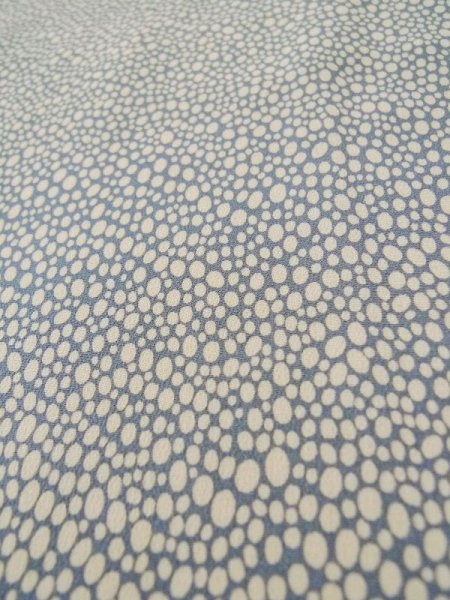 画像10: L0511T  L0511T 訪問着 女性用着物  シルク(正絹) 淡い 灰色がかった 水色, 小さな点々 【中古】 【USED】 【リサイクル】 ★★☆☆☆ (10)