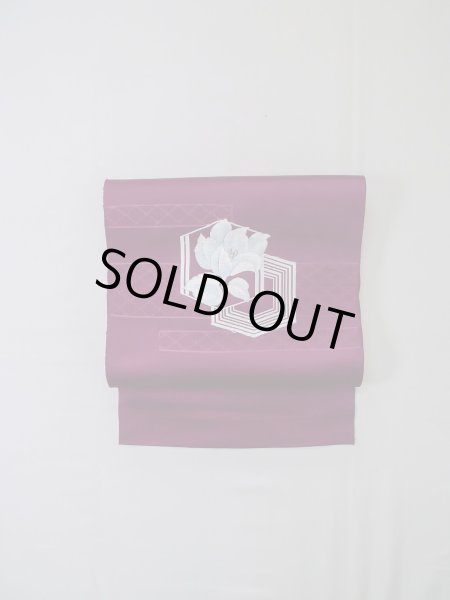 画像2: L0512S 名古屋帯 女性用着物 化繊 紫み  赤 花 【中古】 【USED】 【リサイクル】 ★★☆☆☆ (2)