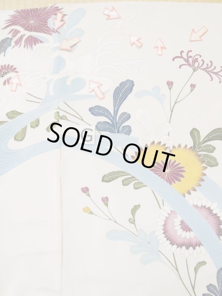 画像25: L0519J  訪問着 女性用着物 滝 シルク(正絹)   オフ ホワイト, 花 【中古】 【USED】 【リサイクル】 ★★☆☆☆ (25)