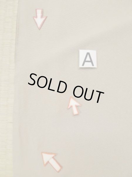 画像15: L0519M  訪問着 女性用着物  シルク(正絹) グレイッシュ  ベージュ, 波 【中古】 【USED】 【リサイクル】 ★☆☆☆☆ (15)