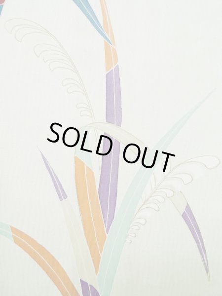 画像7: L0519N  訪問着 女性用着物  シルク(正絹) ペール ライト 黄緑色, 草 【中古】 【USED】 【リサイクル】 ★★★☆☆ (7)