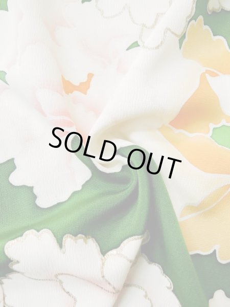 画像15: L0519S  振袖 女性用着物  シルク（正絹）   グリーン（緑）, ぼたん 【中古】 【USED】 【リサイクル】 ★★☆☆☆ (15)