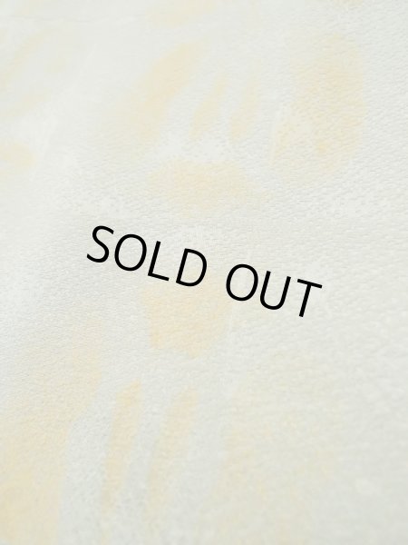 画像8: L0526A  羽織 女性用着物  シルク(正絹) ペール グレイッシュ オリーブ, ぼかし 【中古】 【USED】 【リサイクル】 ★★★☆☆ (8)