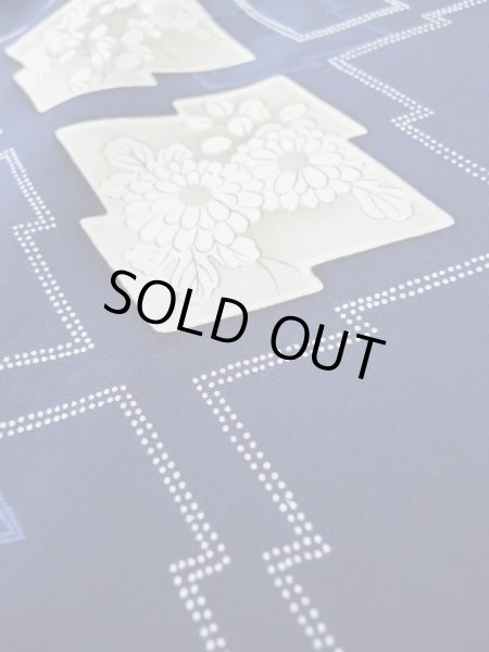 画像8: L0526C  羽織 女性用着物  シルク（正絹）   紺, 菊 【中古】 【USED】 【リサイクル】 ★★★☆☆ (8)