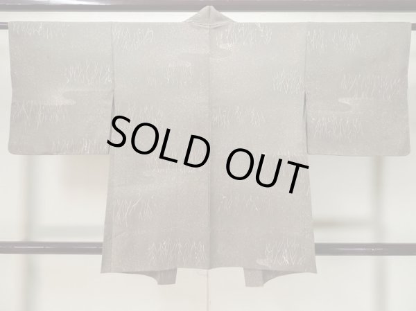 画像2: L0526D  羽織 女性用着物  シルク(正絹) 赤み  グレー(灰色), 木 【中古】 【USED】 【リサイクル】 ★★★☆☆ (2)