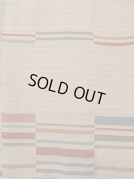 画像4: L0526N Mint  羽織 女性用着物 裏地：かわいいだるまと唐子、レア シルク（正絹） グレイッシュ  ベージュ, 線 【中古】 【USED】 【リサイクル】 ★★★★★ (4)