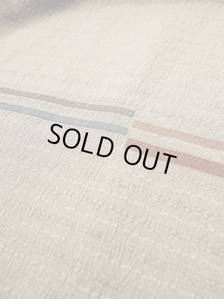 画像8: L0526N Mint  羽織 女性用着物 裏地：かわいいだるまと唐子、レア シルク（正絹） グレイッシュ  ベージュ, 線 【中古】 【USED】 【リサイクル】 ★★★★★ (8)