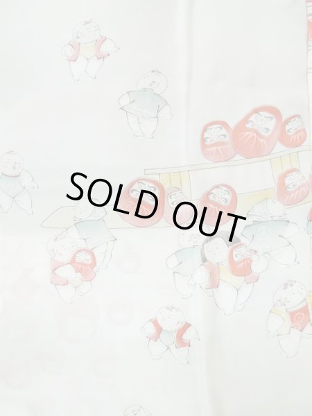 画像13: L0526N Mint  羽織 女性用着物 裏地：かわいいだるまと唐子、レア シルク（正絹） グレイッシュ  ベージュ, 線 【中古】 【USED】 【リサイクル】 ★★★★★ (13)