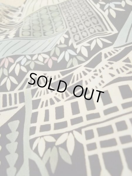 画像8: L0616A  羽織 女性用着物  シルク(正絹)   黒, 草 【中古】 【USED】 【リサイクル】 ★★☆☆☆ (8)