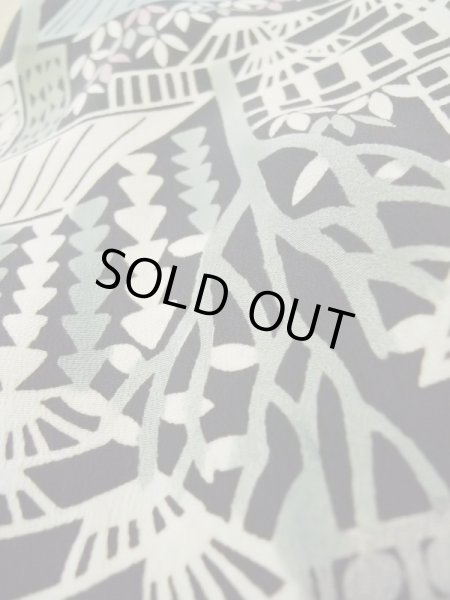 画像9: L0616A  羽織 女性用着物  シルク(正絹)   黒, 草 【中古】 【USED】 【リサイクル】 ★★☆☆☆ (9)