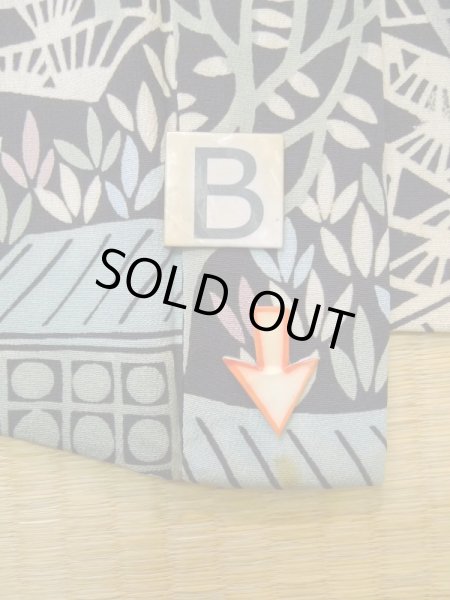 画像15: L0616A  羽織 女性用着物  シルク(正絹)   黒, 草 【中古】 【USED】 【リサイクル】 ★★☆☆☆ (15)