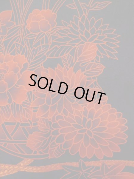 画像4: L0616C Mint  羽織 女性用着物  シルク(正絹)   黒, ぼたん 【中古】 【USED】 【リサイクル】 ★★★★☆ (4)