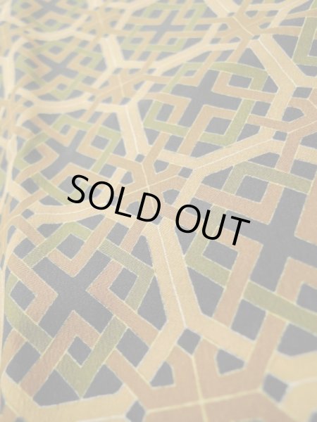 画像7: L0616G Mint  道中着 女性用着物  化繊  淡い 山吹, 幾何学模様 【中古】 【USED】 【リサイクル】 ★★★★☆ (7)