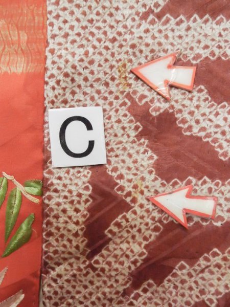 画像22: L0616N  襦袢 女性用着物 半襦袢、半襟つき(撫子) シルク(正絹)   茶色, ぼたん 【中古】 【USED】 【リサイクル】 ★☆☆☆☆ (22)