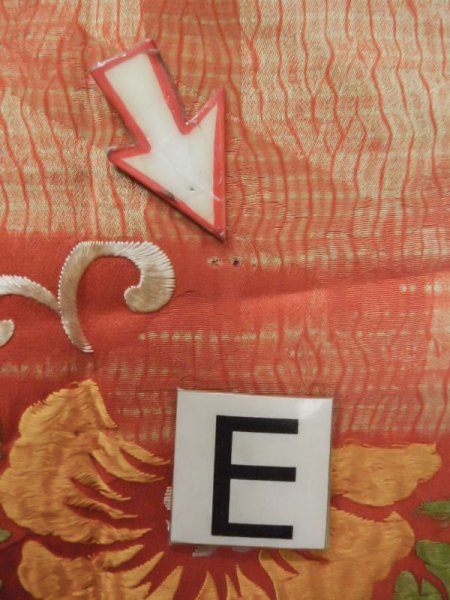 画像24: L0616N  襦袢 女性用着物 半襦袢、半襟つき(撫子) シルク(正絹)   茶色, ぼたん 【中古】 【USED】 【リサイクル】 ★☆☆☆☆ (24)