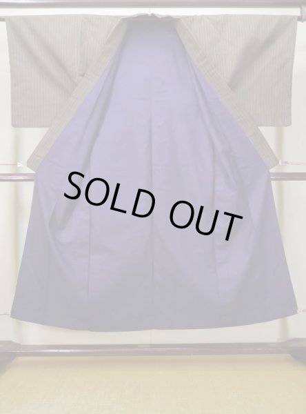 画像2: L0630C  男性用着物 男性用着物  シルク(正絹)  淡い ベージュ, チェック柄 深い【中古】 【USED】 【リサイクル】 ★☆☆☆☆ (2)