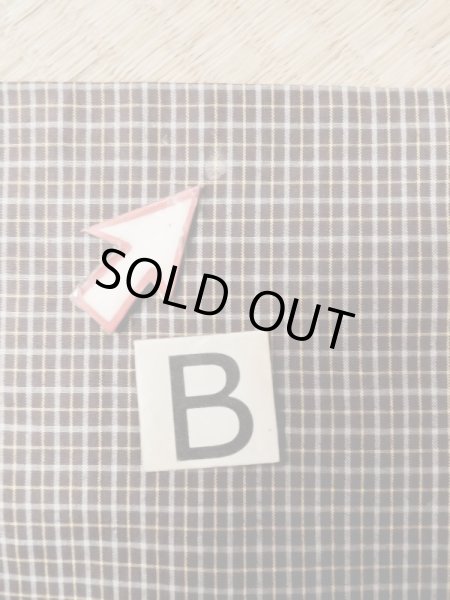 画像12: L0630K  男性用着物 男性用着物  シルク(正絹)   茶色, チェック柄 【中古】 【USED】 【リサイクル】 ★★★☆☆ (12)