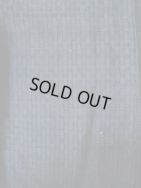 画像3: L0630Q  男性用着物 男性用着物 綿入り(綿が出てきている) シルク(正絹)   紺, 縞 【中古】 【USED】 【リサイクル】 ★☆☆☆☆ (3)