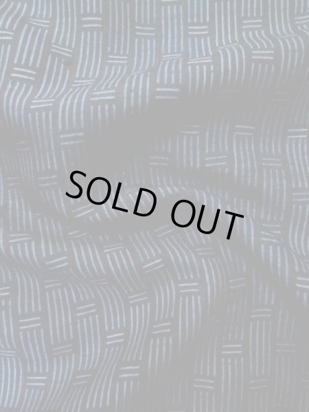 画像9: L0630Q  男性用着物 男性用着物 綿入り(綿が出てきている) シルク(正絹)   紺, 縞 【中古】 【USED】 【リサイクル】 ★☆☆☆☆ (9)