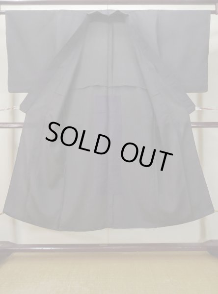 画像2: L0631D Mint  男性用着物 男性用着物  シルク(正絹)   灰色, 縞 【中古】 【USED】 【リサイクル】 ★★★★☆ (2)