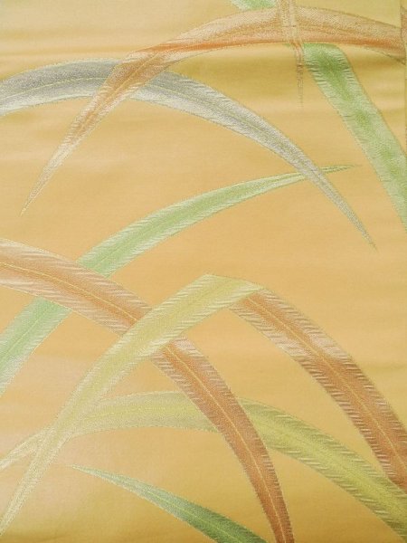 画像3: L0707B 名古屋帯 女性用着物 シルク（正絹）  淡い 橙色 芝草 【中古】 【USED】 【リサイクル】 ★★★☆☆ (3)