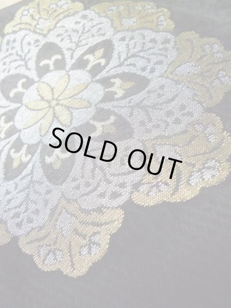 画像11: L0713D Mint  羽織 女性用着物  シルク(正絹)   黒, 唐花 【中古】 【USED】 【リサイクル】 ★★★★☆ (11)