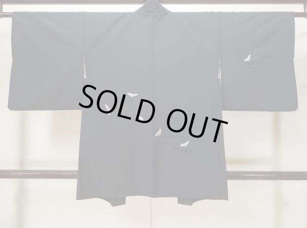 画像2: L0713J Mint  羽織 女性用着物  化繊   黒, 菊 【中古】 【USED】 【リサイクル】 ★★★★☆ (2)