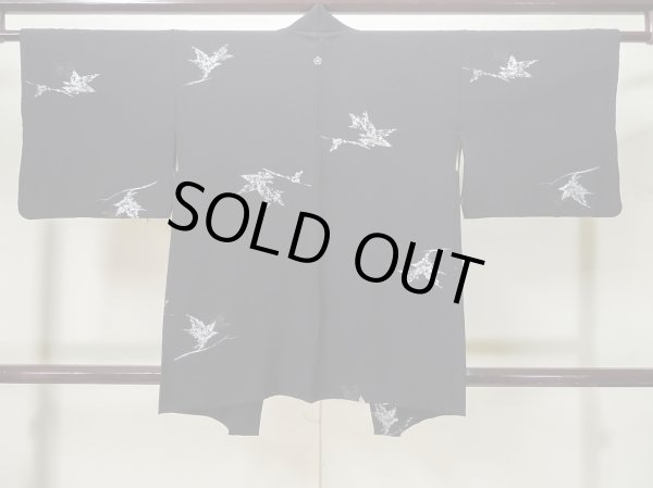 画像2: L0713P  羽織 女性用着物  シルク（正絹）   黒, 葉 【中古】 【USED】 【リサイクル】 ★★★☆☆ (2)