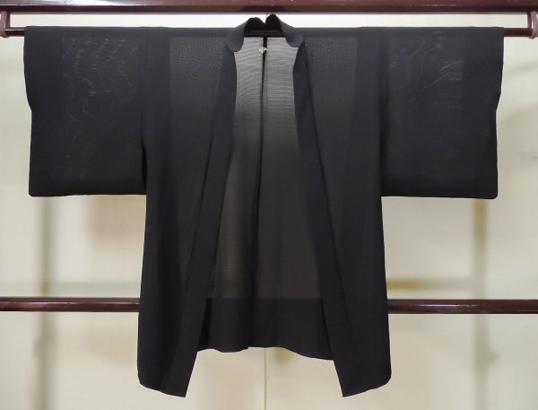 画像1: L0714C  羽織 女性用着物  シルク（正絹）   黒,  【中古】 【USED】 【リサイクル】 ★★★☆☆ (1)