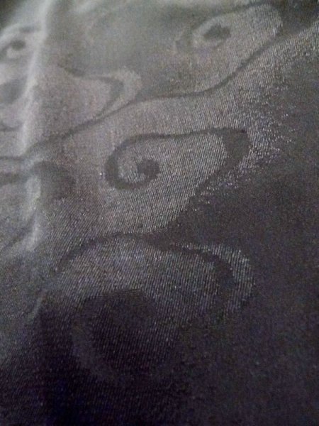 画像9: L0720Q  羽織 女性用着物  シルク(正絹)   黒,  【中古】 【USED】 【リサイクル】 ★☆☆☆☆ (9)