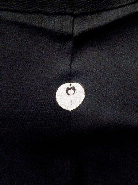 画像3: L0720Y  羽織 女性用着物  シルク(正絹)   黒,  【中古】 【USED】 【リサイクル】 ★★★☆☆ (3)