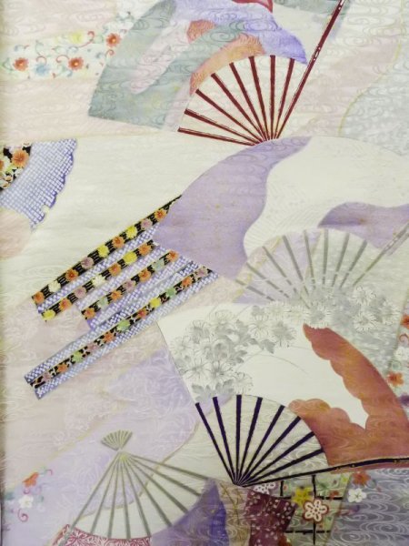 画像7: L0727A  振袖 女性用着物  シルク(正絹) 淡い 薄い マルチカラー, 花 【中古】 【USED】 【リサイクル】 ★★★☆☆ (7)
