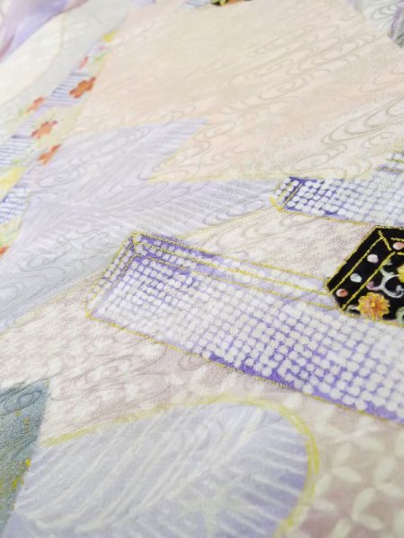 画像14: L0727A  振袖 女性用着物  シルク(正絹) 淡い 薄い マルチカラー, 花 【中古】 【USED】 【リサイクル】 ★★★☆☆ (14)