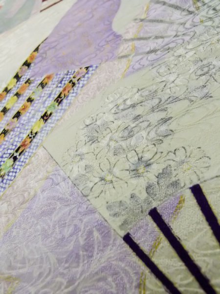 画像17: L0727A  振袖 女性用着物  シルク(正絹) 淡い 薄い マルチカラー, 花 【中古】 【USED】 【リサイクル】 ★★★☆☆ (17)