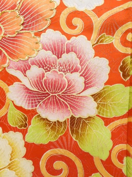 画像9: L0727E  振袖 女性用着物  シルク(正絹)   朱赤, ぼたん 【中古】 【USED】 【リサイクル】 ★☆☆☆☆ (9)