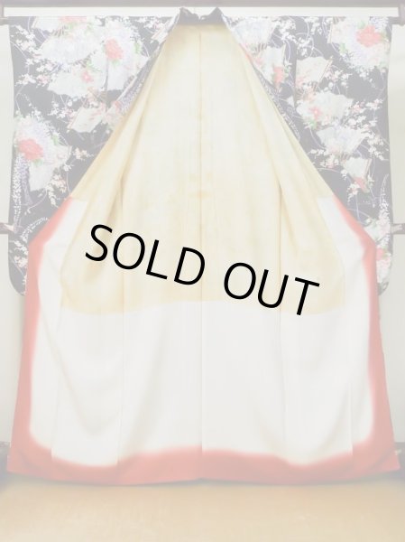 画像4: L0727F  振袖 女性用着物 あやめ、扇柄 シルク（正絹）   黒, 花 【中古】 【USED】 【リサイクル】 ★★★☆☆ (4)